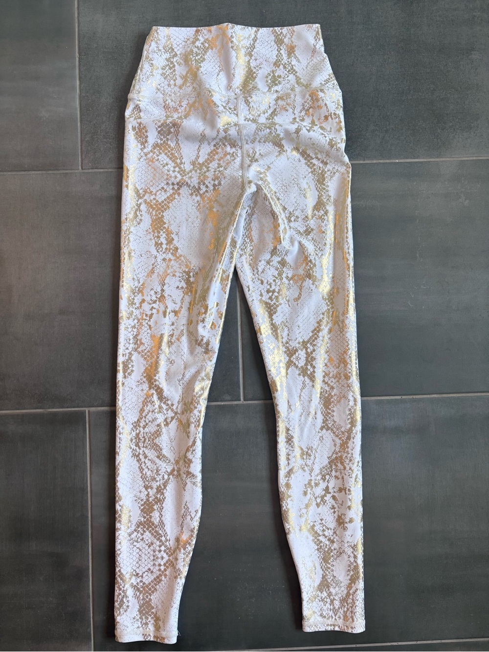 Carbon38 White and Gold Snake-Print Leggings Size Medium